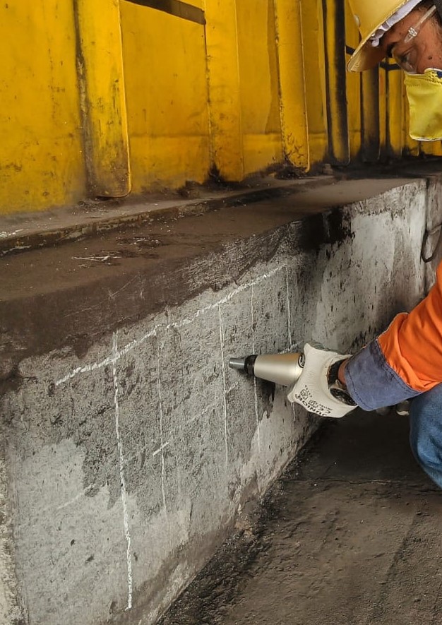 On-site concrete testing using digital equipment